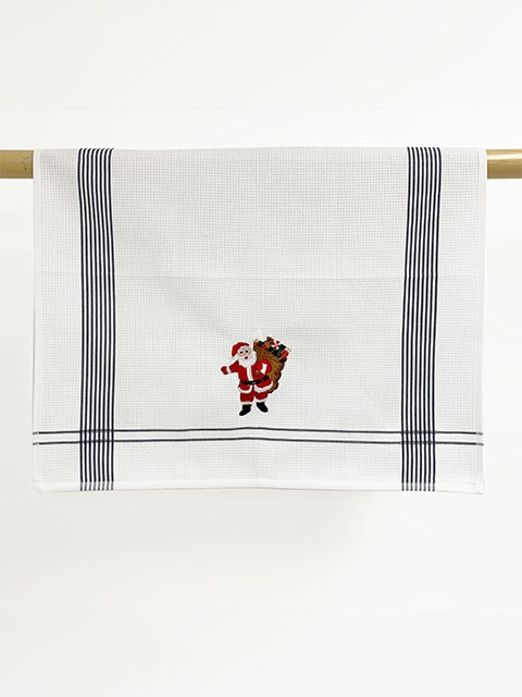 Set of 4 Embroidered Towels...